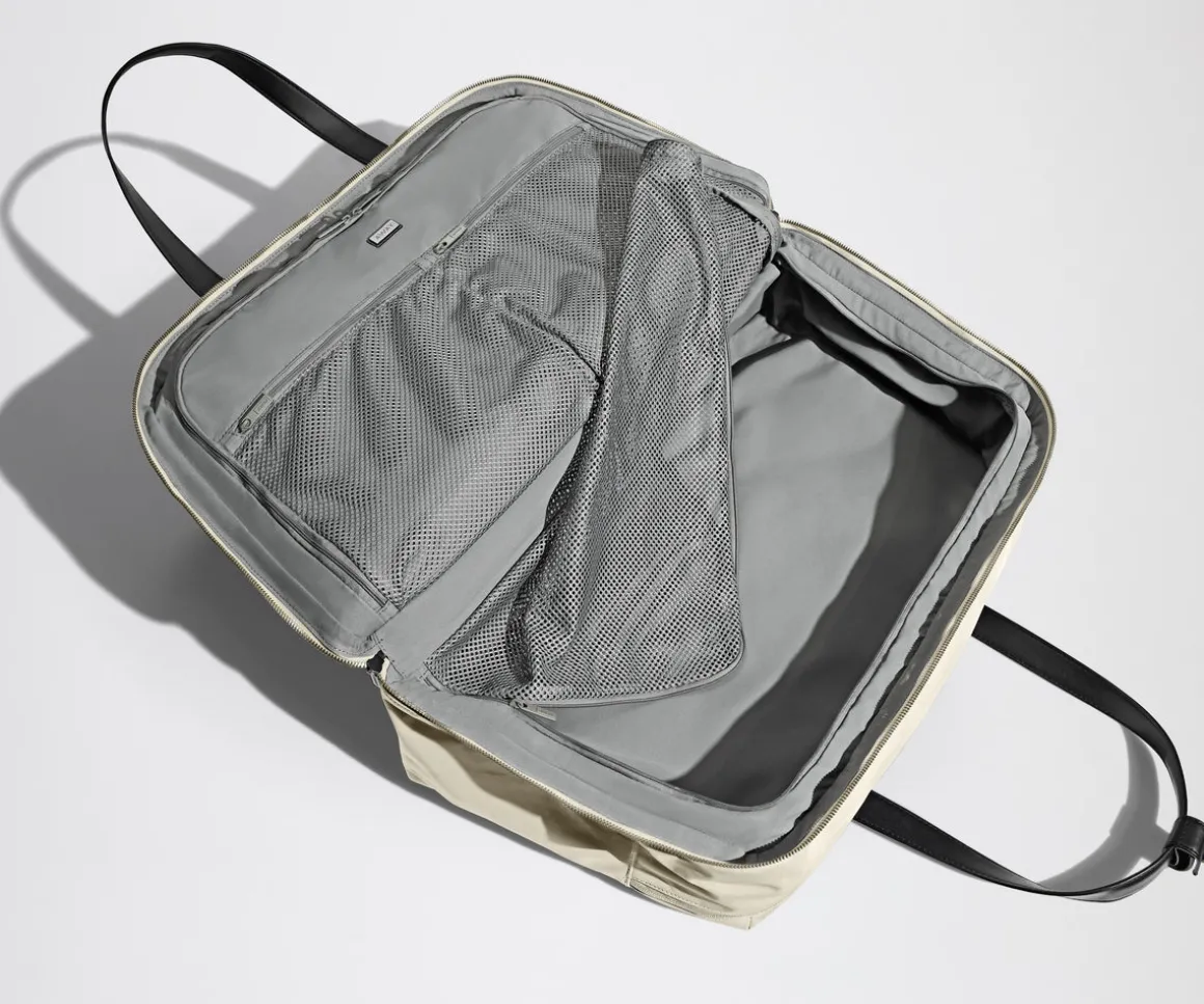 The Weekender in Salt White