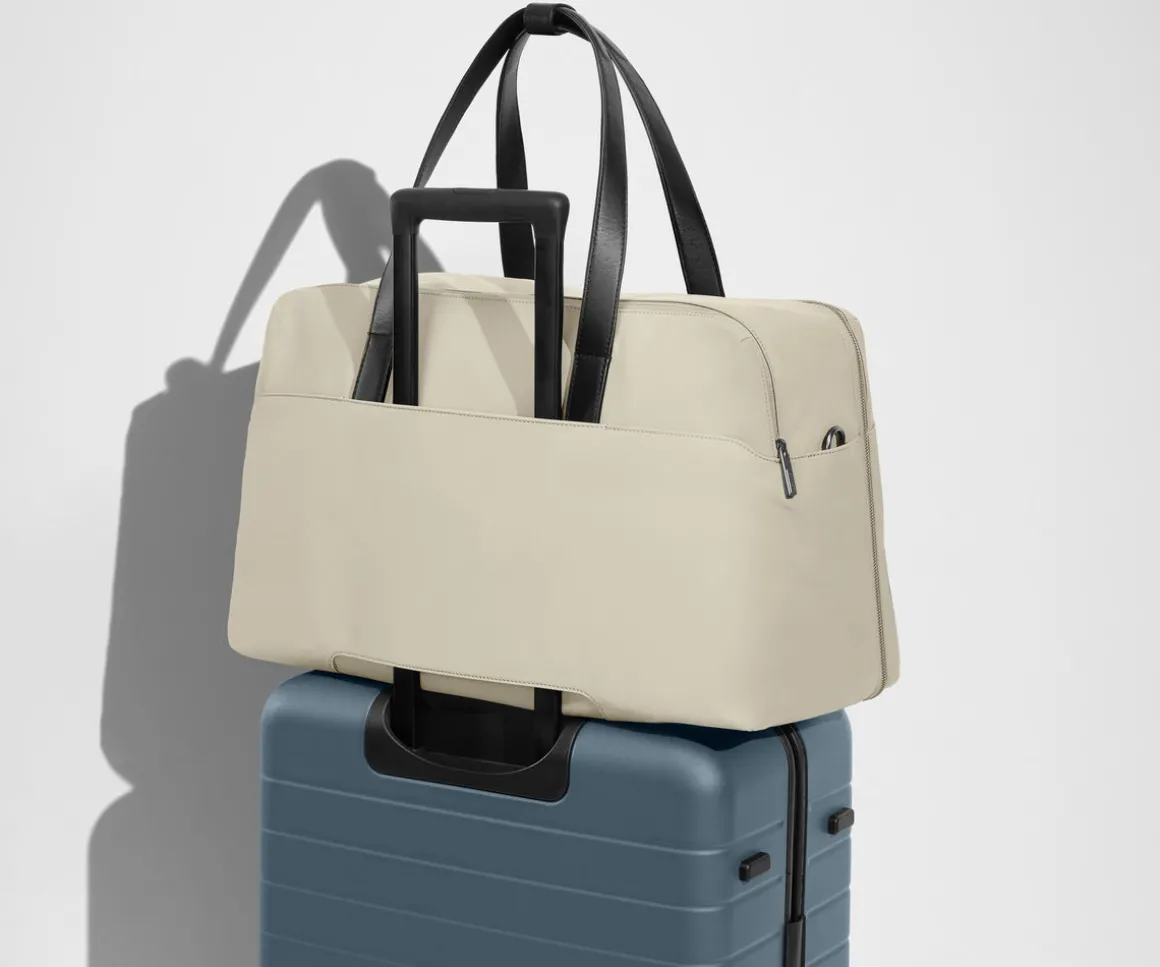 The Weekender in Salt White